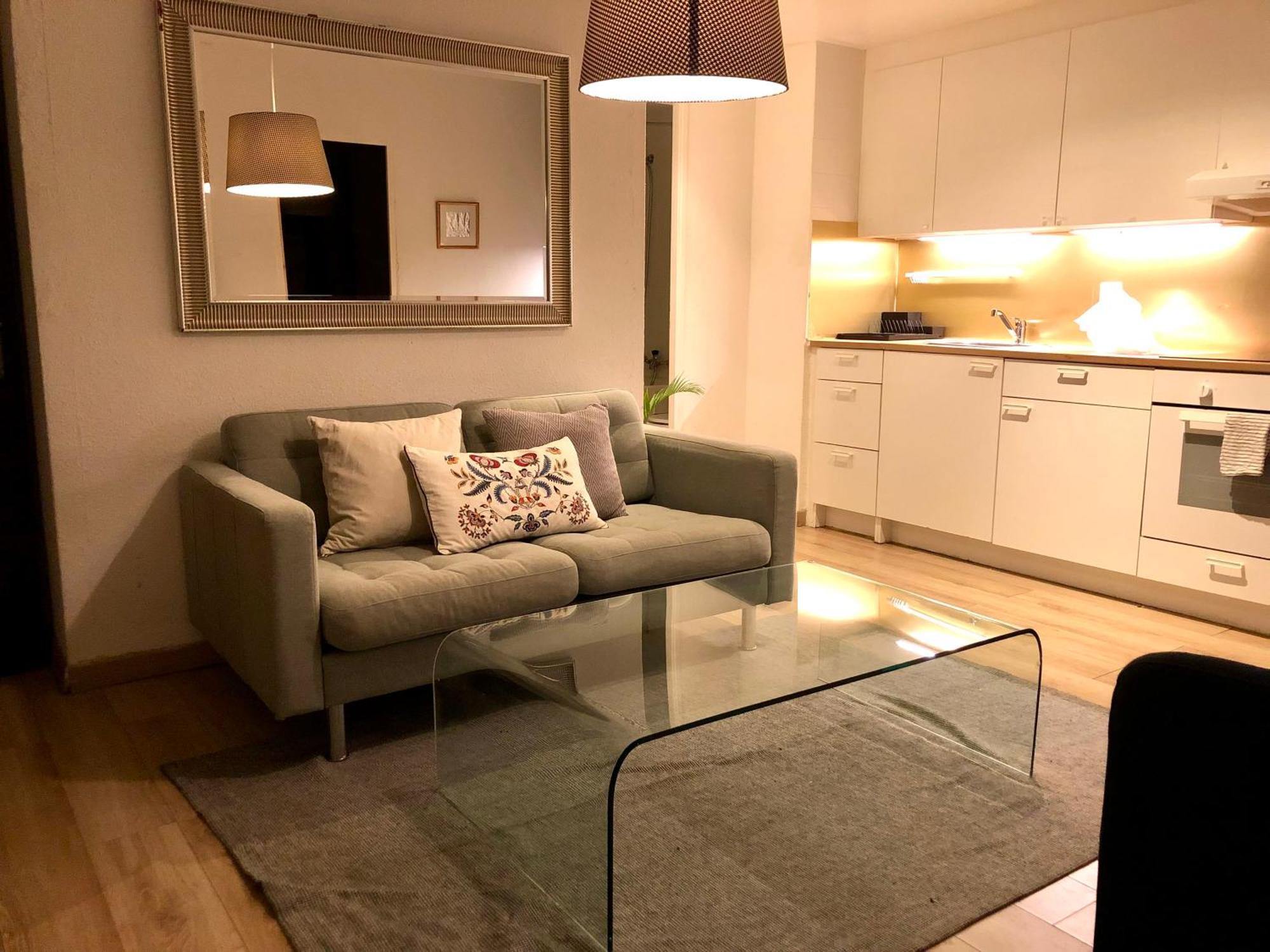 Cool & Central 2 Bedroom In Heart Of Eaux-Vives Genebra Exterior foto